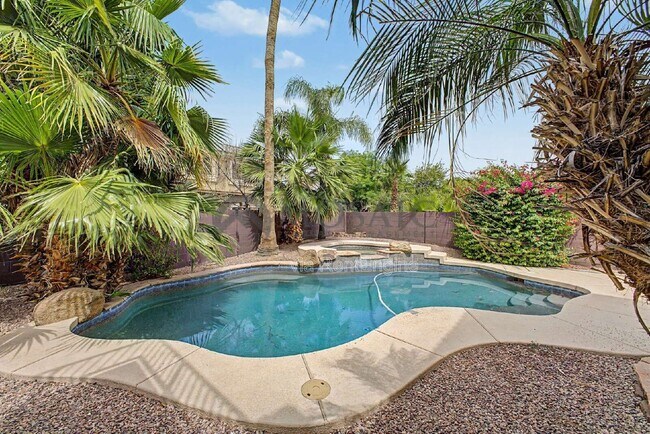 Building Photo - 3356 E Mayberry Ave