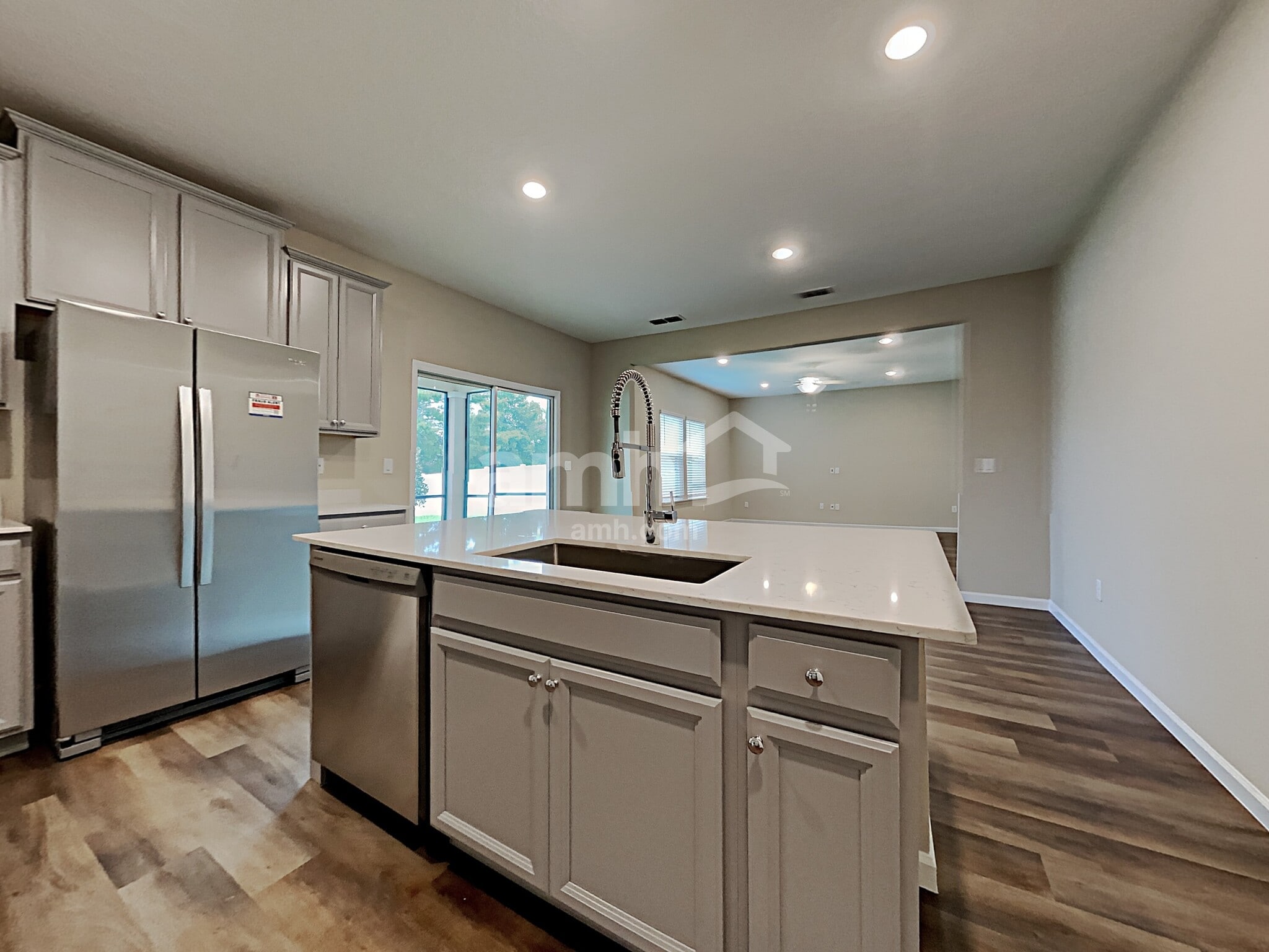 Building Photo - 132 Edge Park Trl