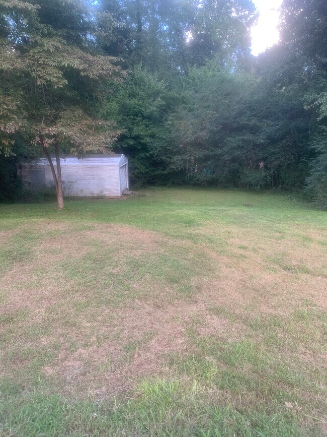 Building Photo - 5016 Merlin Dr