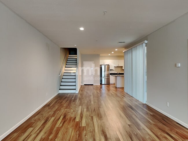 Building Photo - 20744 W Thomas Rd