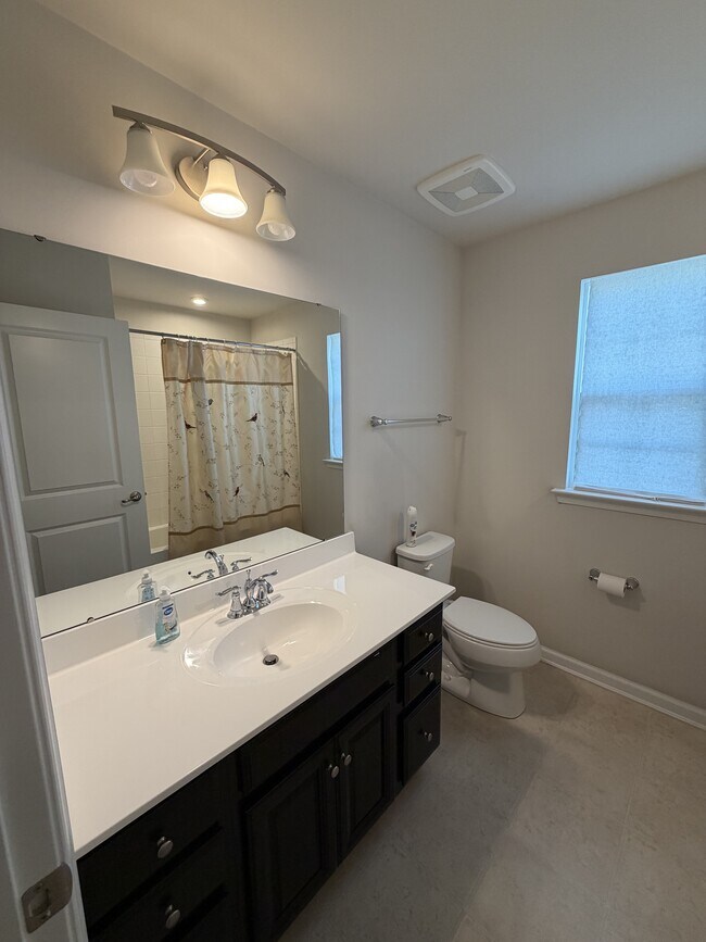 Building Photo - 9518 Royal Tern Dr