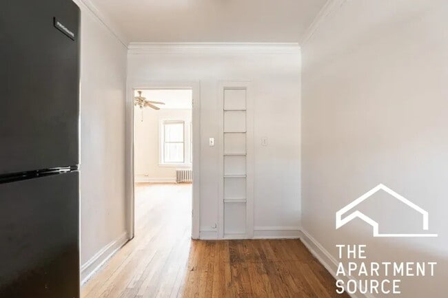 Building Photo - 2105 Grove Ave