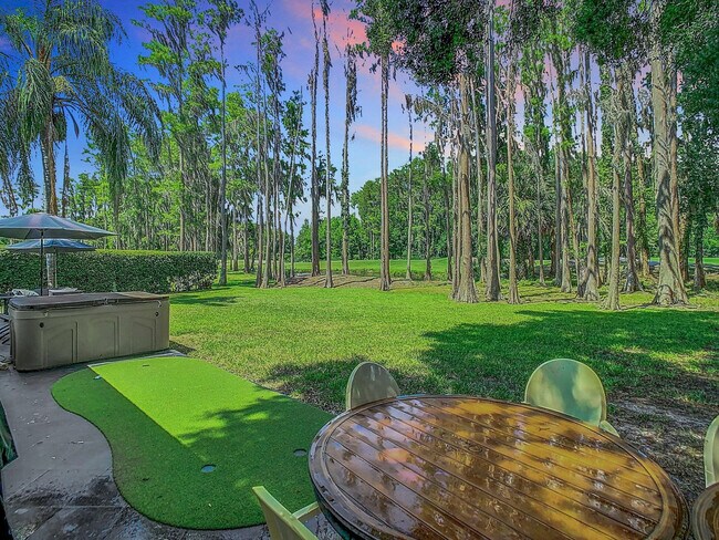 Building Photo - 5700 Saddlebrook Way