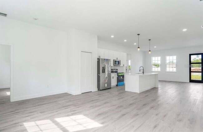 Building Photo - 2410 SW 147th Lane Rd
