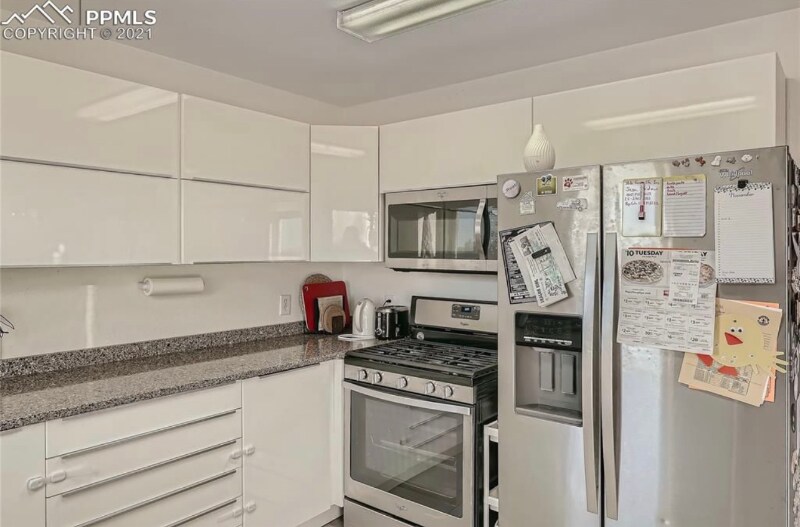 Building Photo - 9307 Summer Meadows Dr