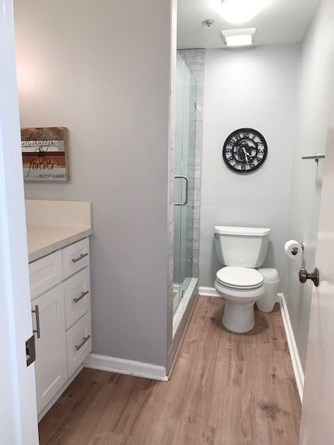 Building Photo - 230 S Catalina Ave