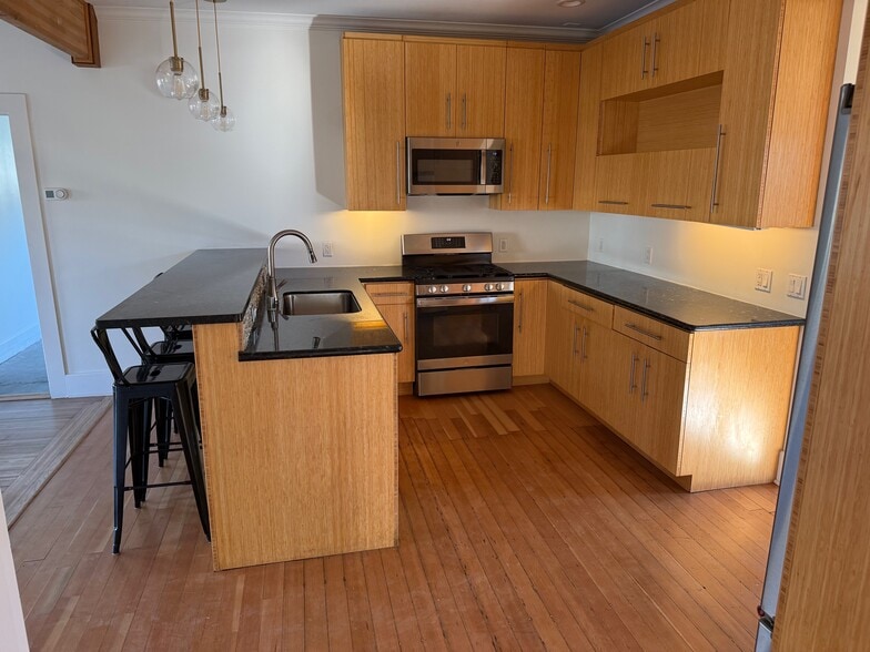 Building Photo - 1258 67th St