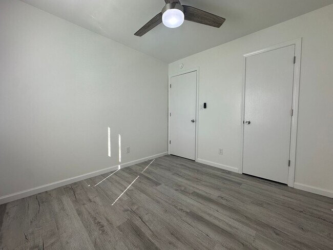 Building Photo - 320 Myrtlewood Cir