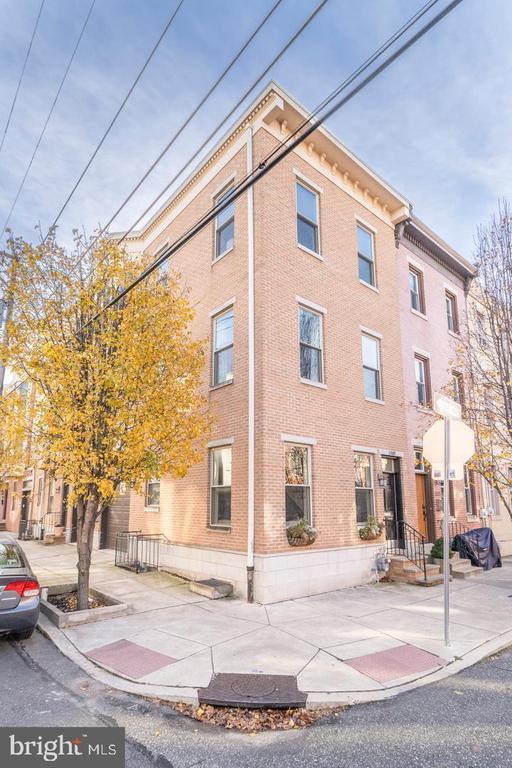 Building Photo - 1001 S 18th St
