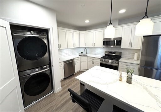 Building Photo - 1133 N Shore Rd