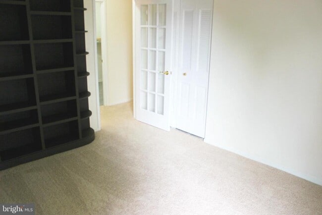 Building Photo - 561 Florida Ave