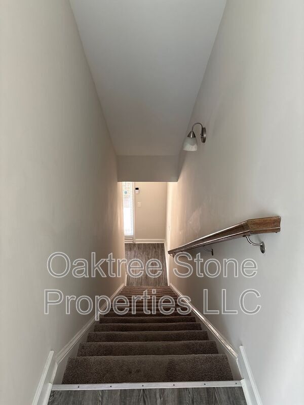 Building Photo - 2591 Ocean Dr NW
