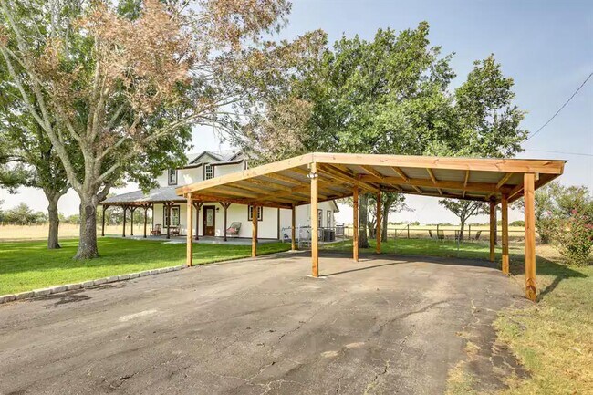 Building Photo - 1616 Co Rd 463