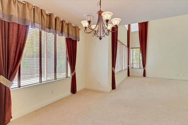 Building Photo - 208 Otter Glen Ct