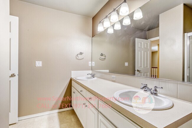 Building Photo - 15101 SW 107th Terrace