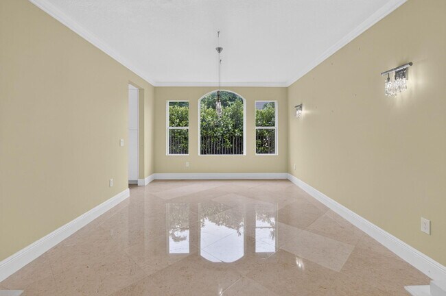 Building Photo - 9511 Savona Winds Dr