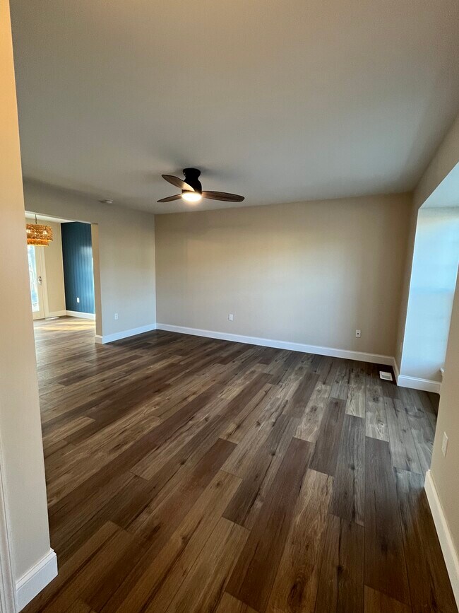 Building Photo - 186 Exton Rd