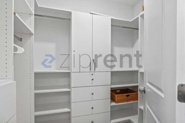 Building Photo - 3412 Element Way