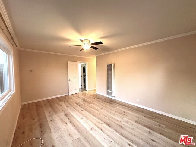 Building Photo - 2027 Euclid St