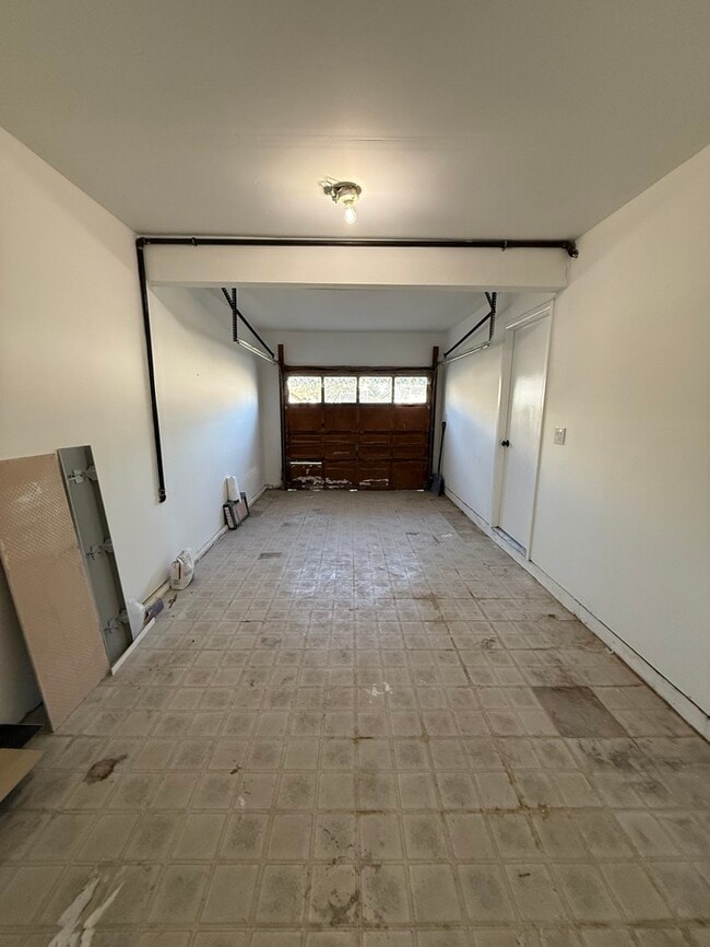Building Photo - 1243 Whelan Pl
