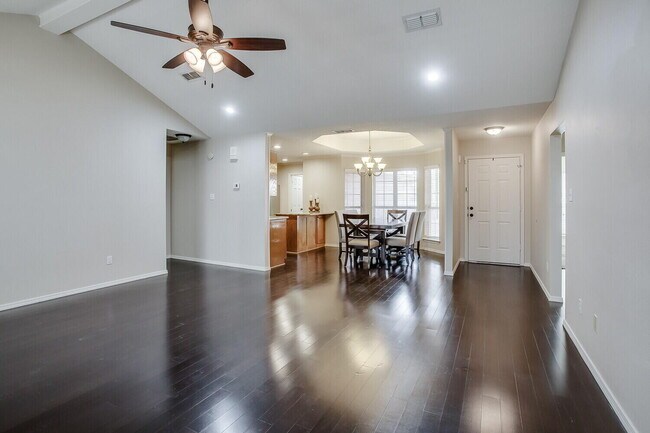 Building Photo - 142 N Utica Ave