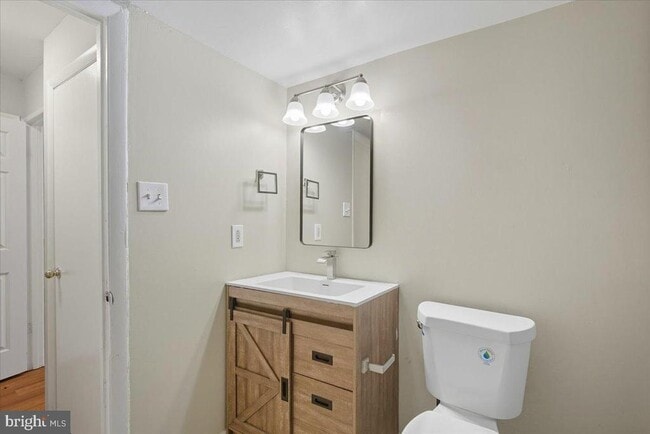 Building Photo - 9208 Fairlane Pl