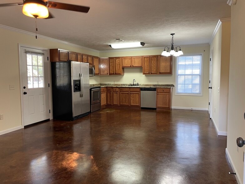 Another shot of large Kitchen/Living area - 1030 Sun Creek Rd