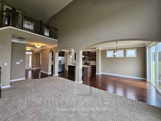 Building Photo - 575 Chariot Way