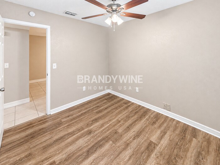 Building Photo - 11103 N 27th St