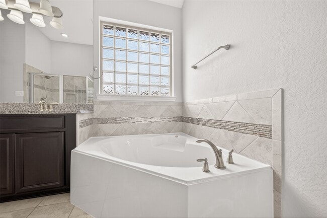 Building Photo - 3854 Fleetwood Falls Ln