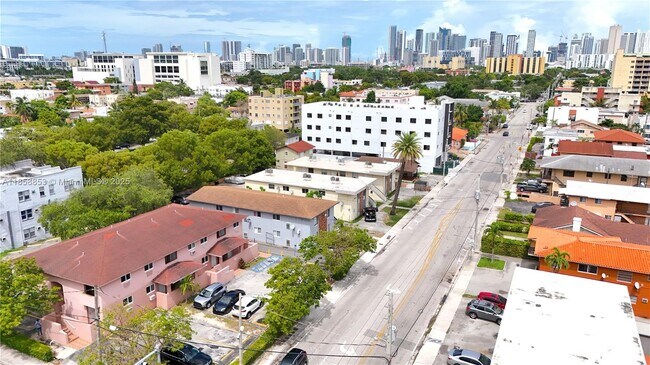 Building Photo - 1371 NW 3rd St