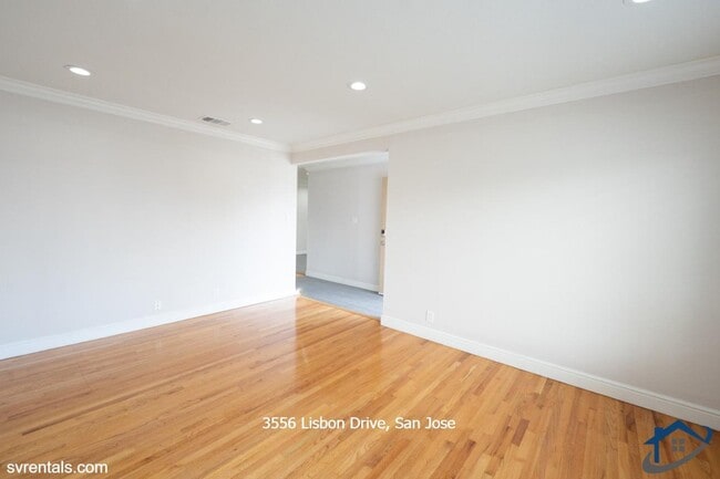 Building Photo - 3556 Lisbon Dr