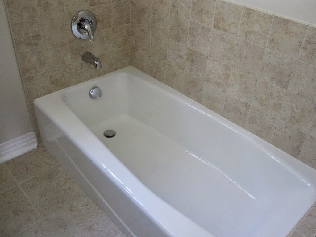 Tub - 1250 Edris Dr