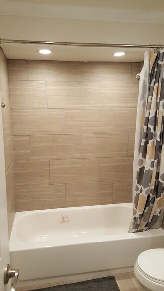 Building Photo - 4255 33rd St