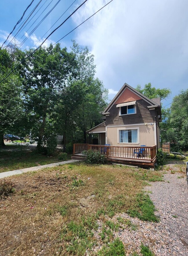 Building Photo - 2 Bedroom Duplex