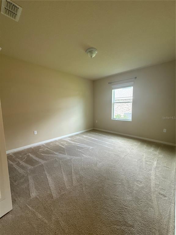 Building Photo - 65 Pilgrim Dr