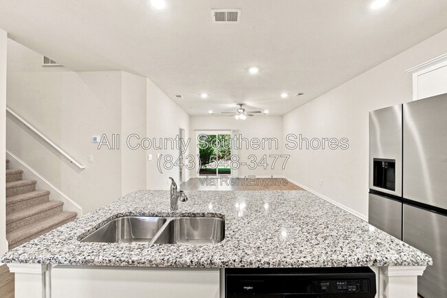 Building Photo - 3414 Bells Lk Cir