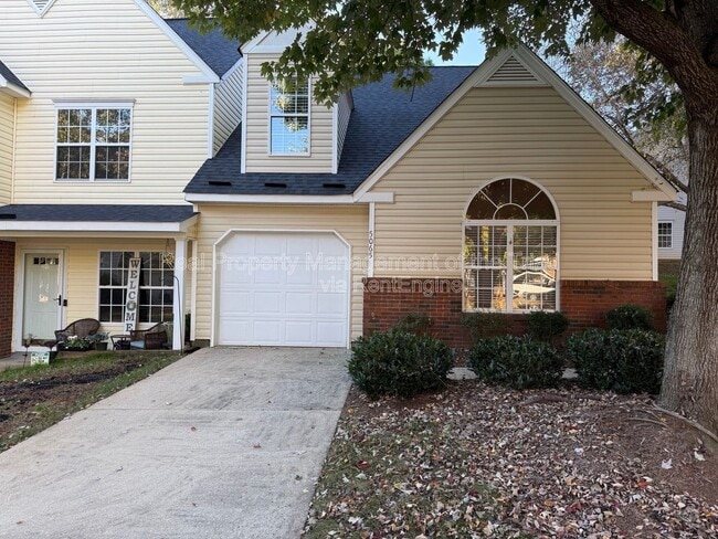 Primary Photo - 5065 Bartholomew's Ln