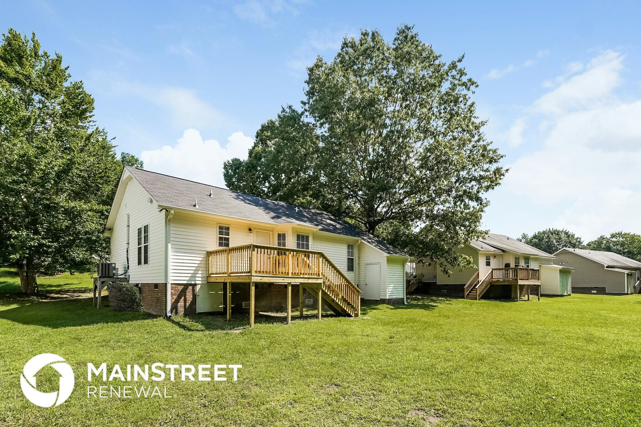 Building Photo - 1491 Smokey Mountain Dr