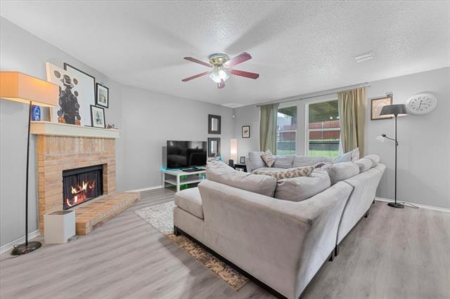 Building Photo - 5401 Pandale Valley Dr