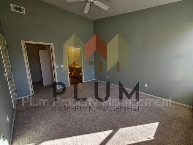 Building Photo - 5104 Village View Way