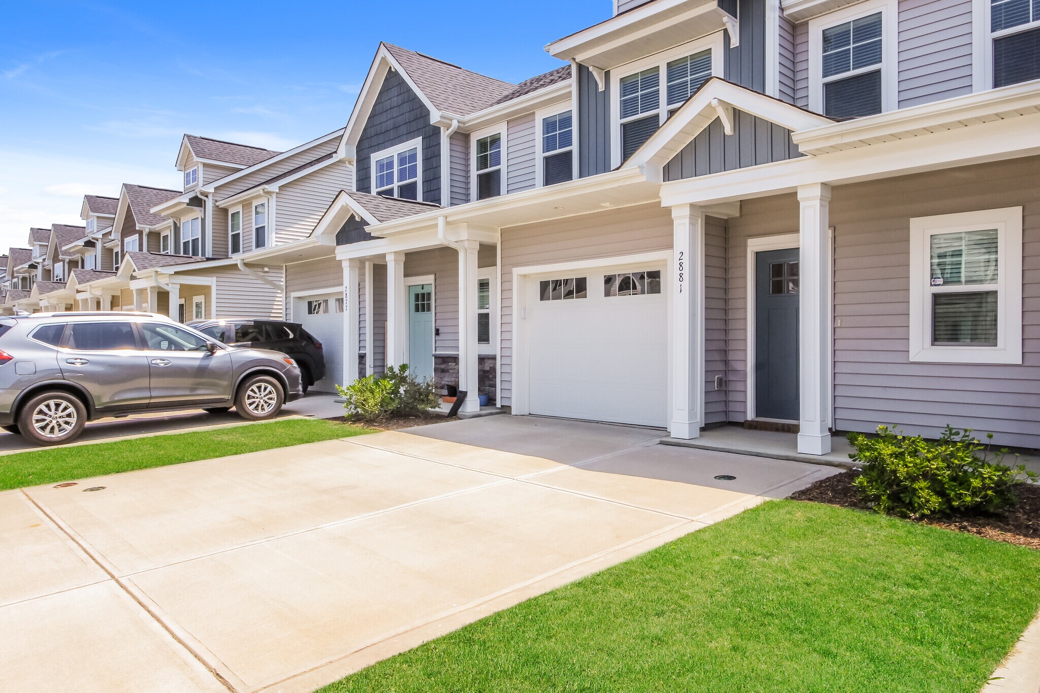 Building Photo - 2881 Summer Townes Wy