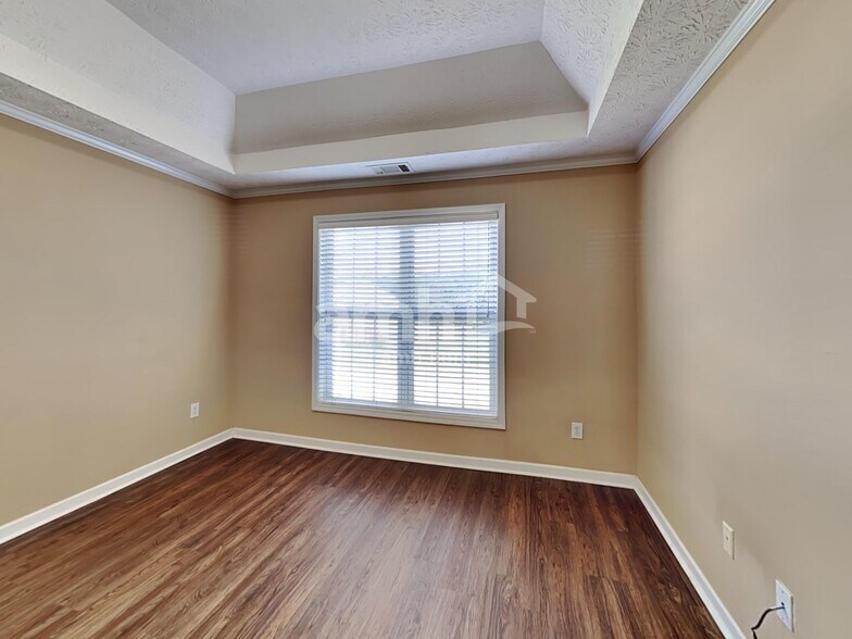 Building Photo - 340 Sunderland Cir