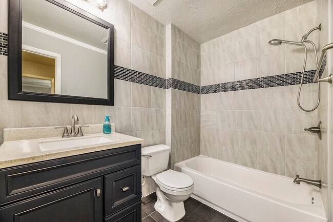 Building Photo - 2539 Cobblers Way