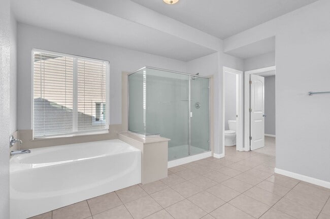 Building Photo - EXTRA LARGE HOME AND LOT... NESTLED IN THE ANTIOCH HILLS... 5 BEDS/3 BATHS/LARGE LIVING ROOM AND ...