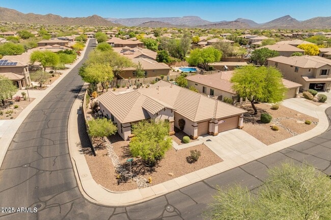 Building Photo - 2222 W Morse Ct