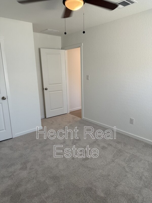 Building Photo - 1518 Tiptop Mdw