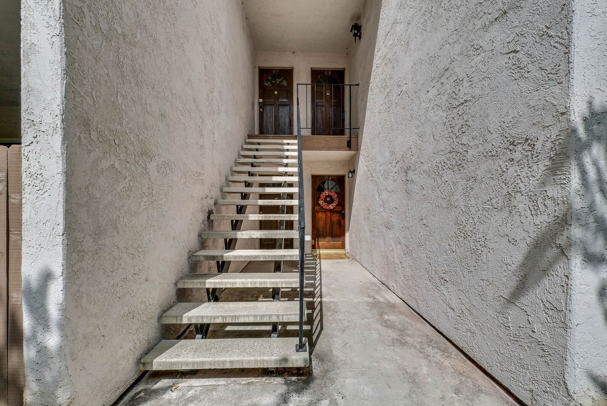 Building Photo - 17552 Vandenberg Ln