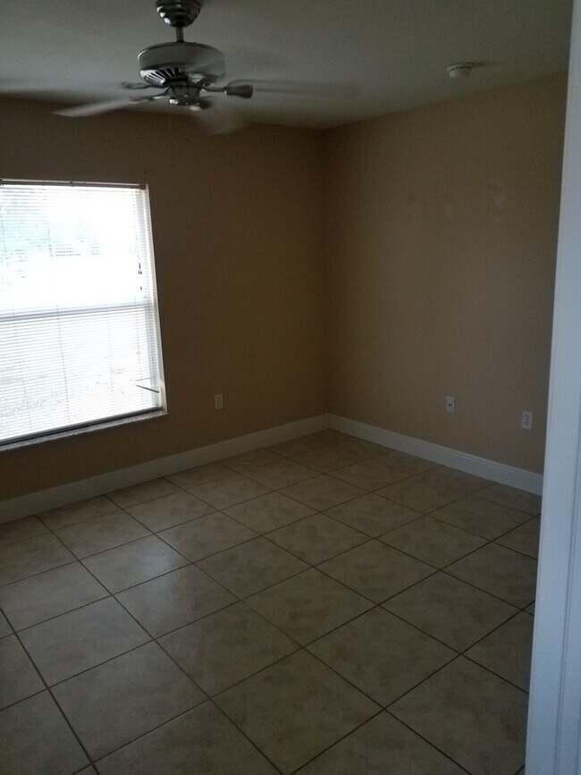 Building Photo - 2033 Andalusia Blvd