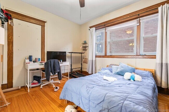 Building Photo - 506 Orange St
